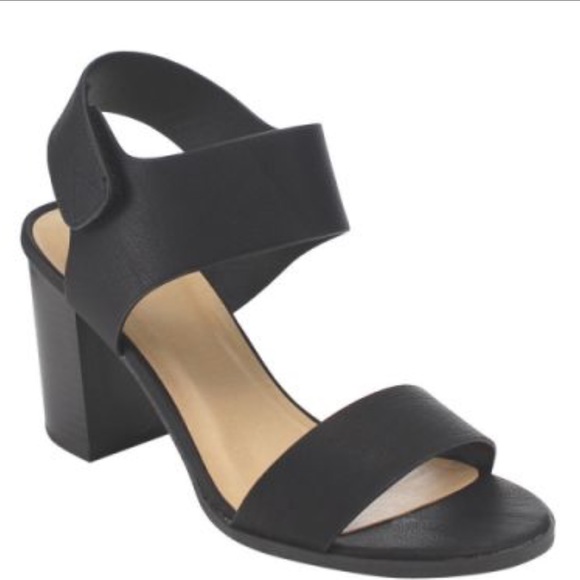 RESTOCK! Soda Black basic Velcro strap HEEL Sandal - Picture 6 of 8